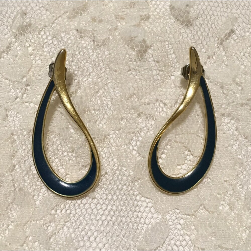 Vintage Gold Tone Navy Blue Enamel Earrings Pierced Open Rain Drop Shape